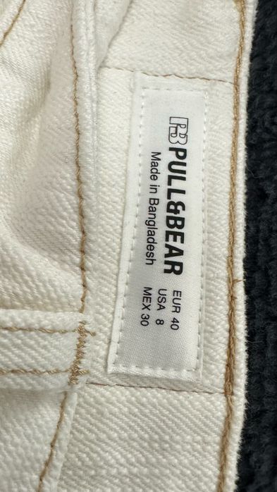 Pull&Bear білі мішкуваті джинси з текстурою