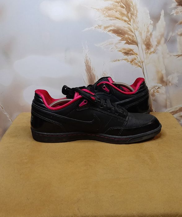 Nike, rozmiar 39.