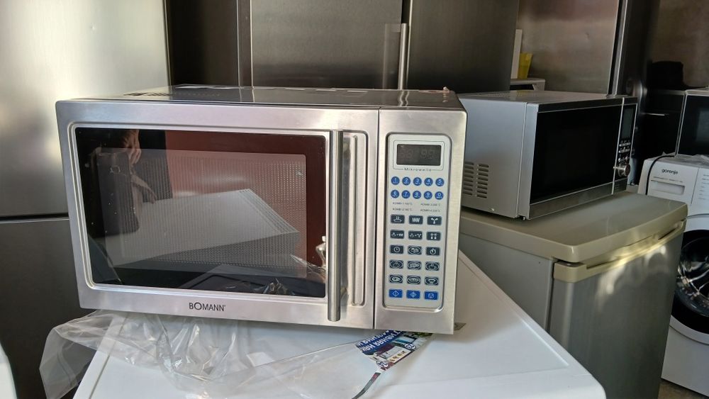 Микроволновая печь  Silvergres  MC28H   с конвекцией   б/у Германии.