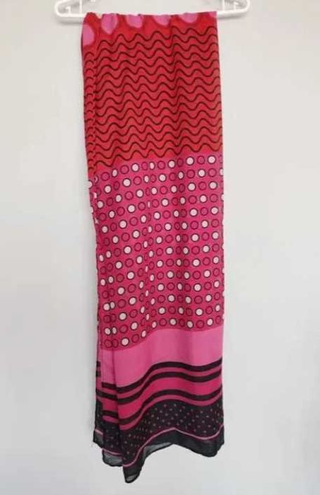 Kolorowy cienki szal