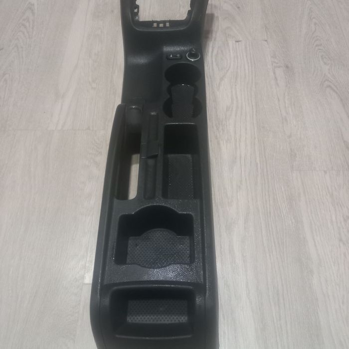 Консоль skoda octavia A 5