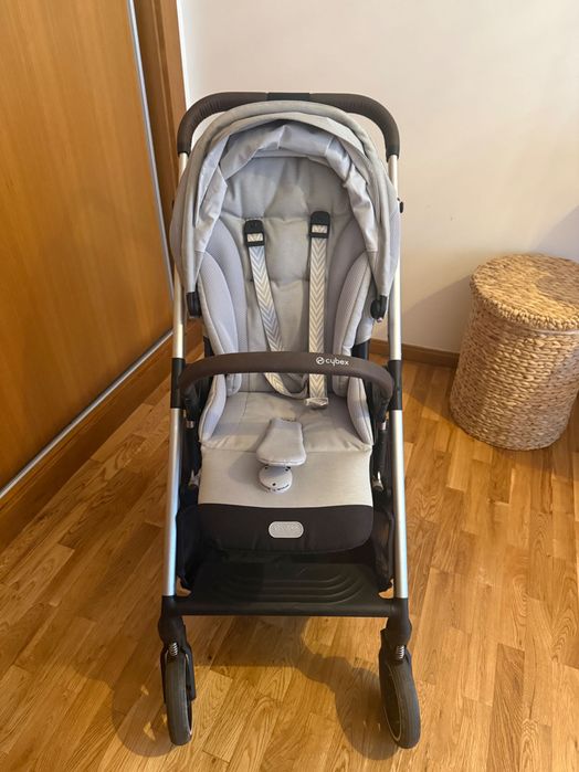 Carrinho Cybex Balios S + Cloud T- I size + Adaptadores | Semi novo