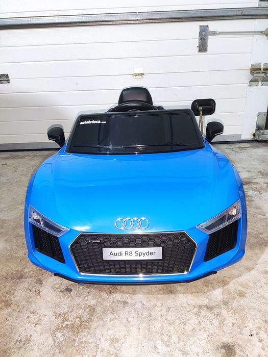 Audi R8 Spyder 12V c/ Controlo Remoto