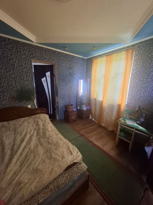 Продам будинок .