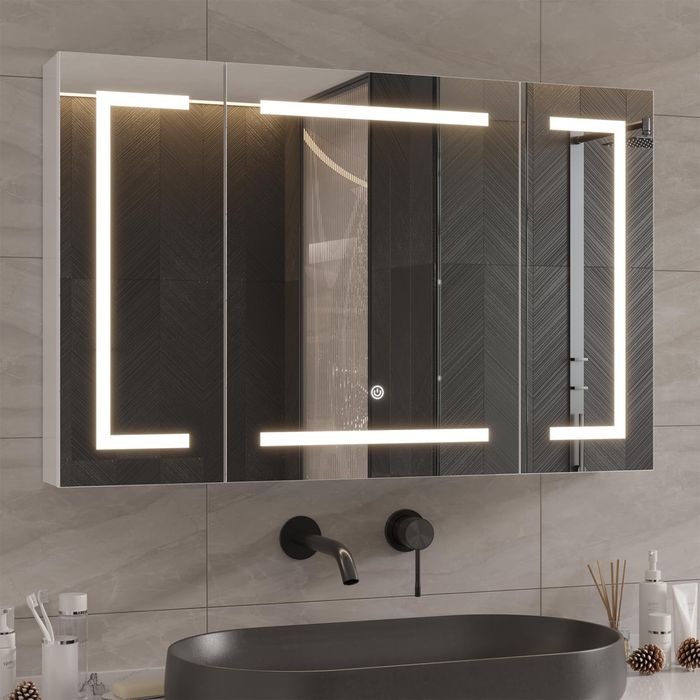 Biała szafka łazienkowa z lustrem 100x60cm z LED i gniazdkiem