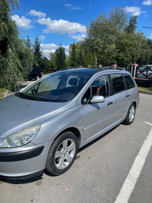Peuot 307 SW 2002