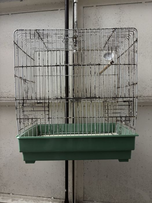 Gaiola media para passaros