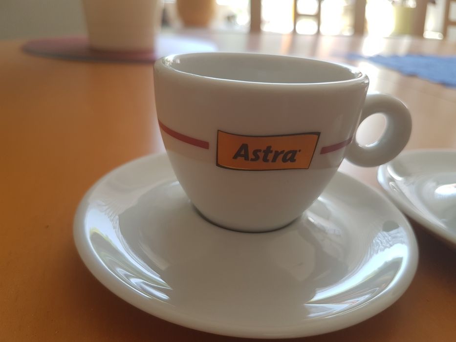 Dwie  firmowe filizanki do kawy moki kawy Astra