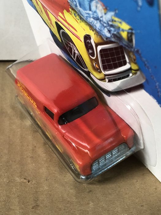 Hot Wheels ‘55 Chevy Panel