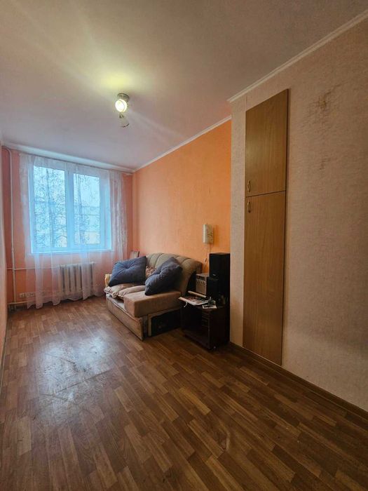 Продам 3 комн кв 60 м2 с Ремонтом ул Тархова  метро Индустриальная OA