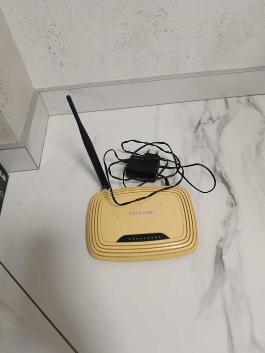 Маршрутизатор. Роутер TP-LINK (на запчасти).