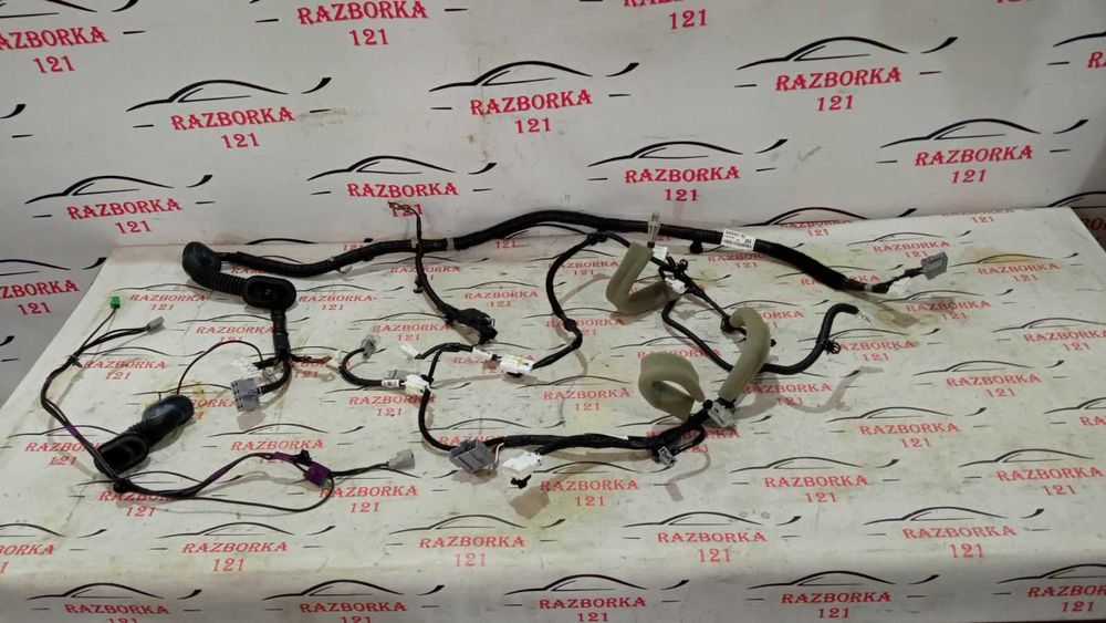 Nissan Murano Z52 Спойлер задней ляды крышки багажника замок