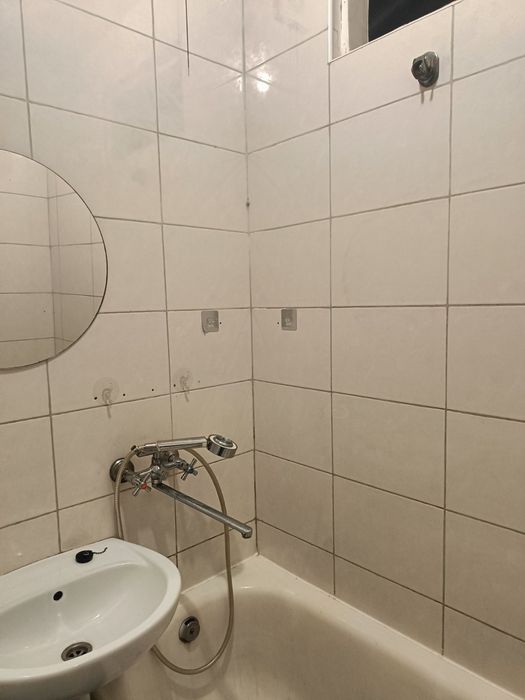 Продам квартиру у Новогуйвинську