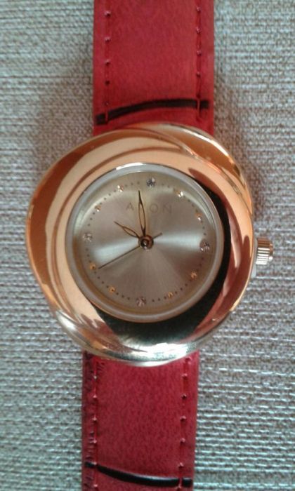 NOWY zegarek AVON