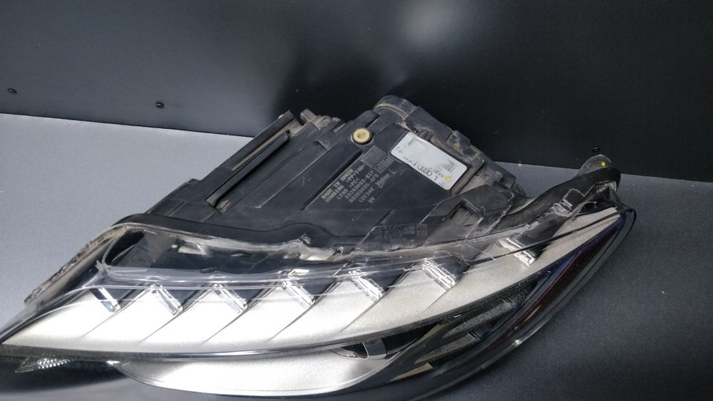Фара Audi q7 USA Led