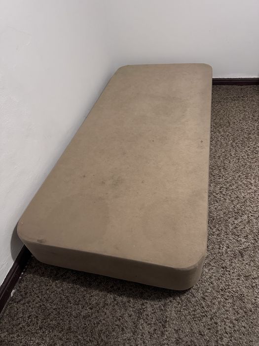 Base de cama ou sommier fixo