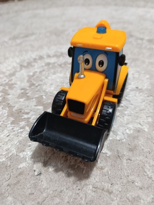 Трактор бульдозер