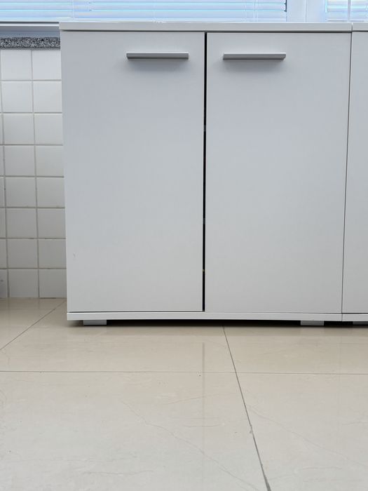 Moveis brancos  multiusos  ( 2 unidades)