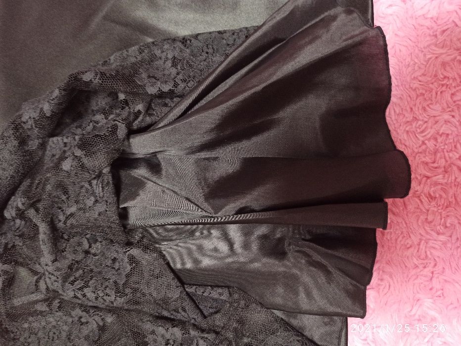 Юбка по фигуре зауженная (футляр -карандаш)