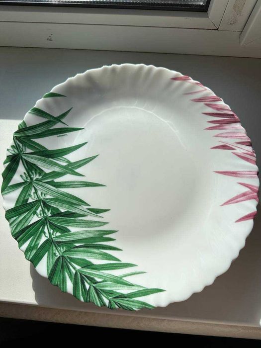 Тарелки Luminarc диаметр 27 см  6 шт