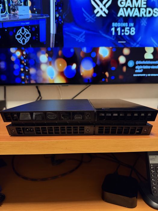 Playstation 4 500 gb com comando