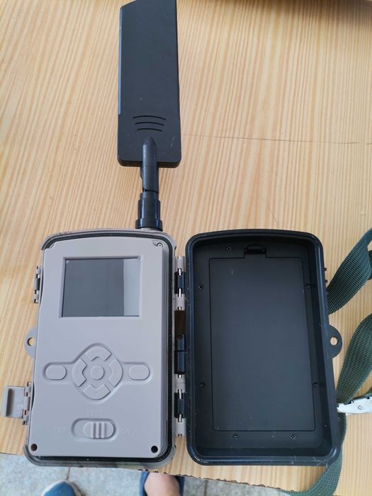 Camera de caça nocturna, diurna 4G, a pilhas ou bataria solar.