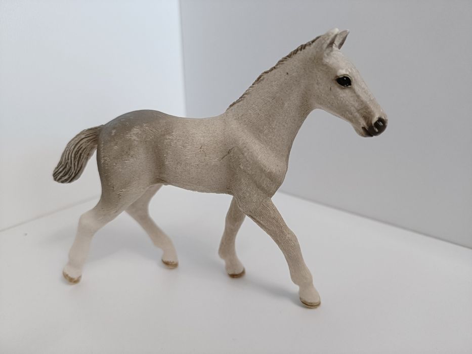 Figurki Koni Schleich