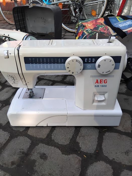 Продаю машинку стан нової