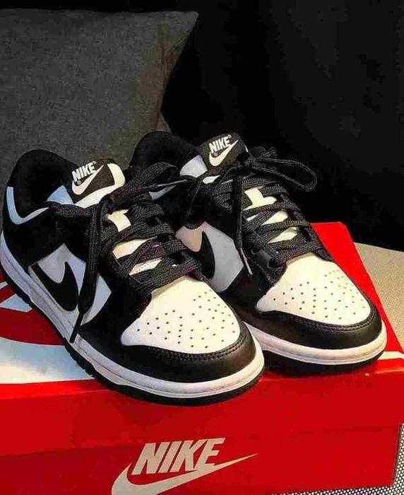 Nike Dunk Low Czarny R.38,5