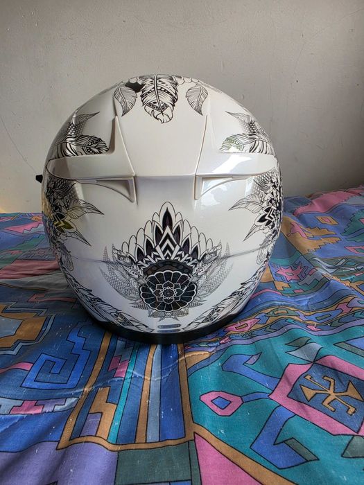 Capacete praticamente novo