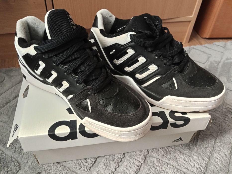 Sprzedam adidasy r42