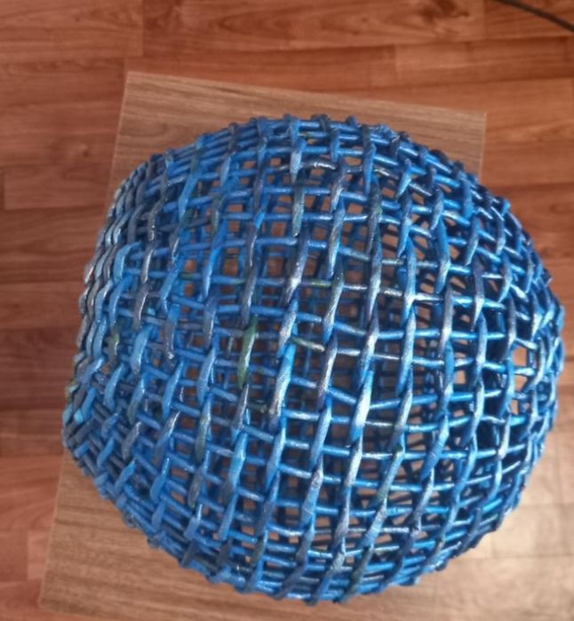 Абажур з паперової лози