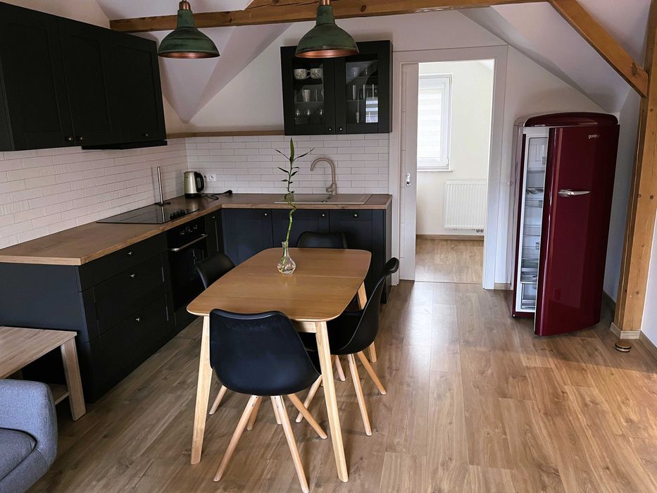 Wynajmę przytulną kawalerkę | Jasna i przestronna