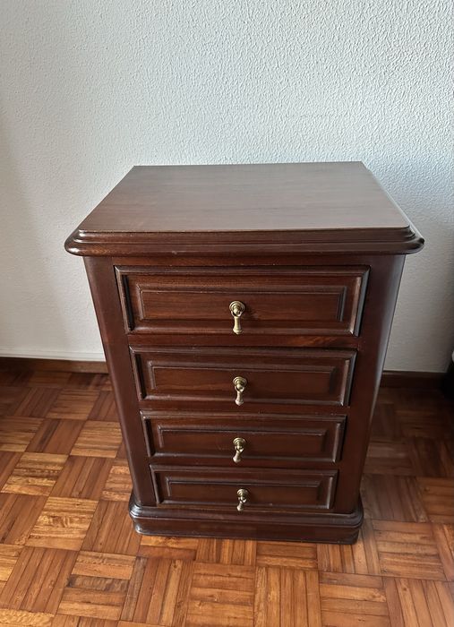 Quarto de casal em mogno - usado (ler até ao fim)