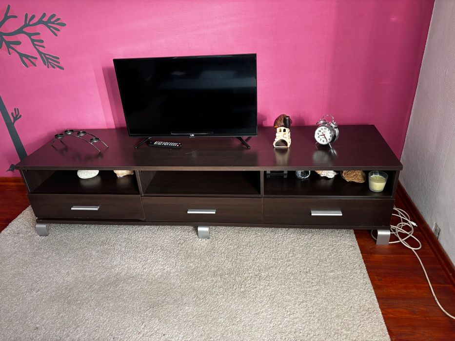 Szafka RTV wyprzedaż mebli z domu wiele innych