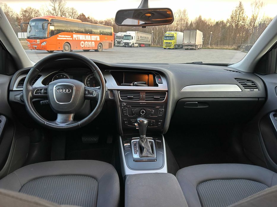 Audi A4 B8 Avant*2.0T**
