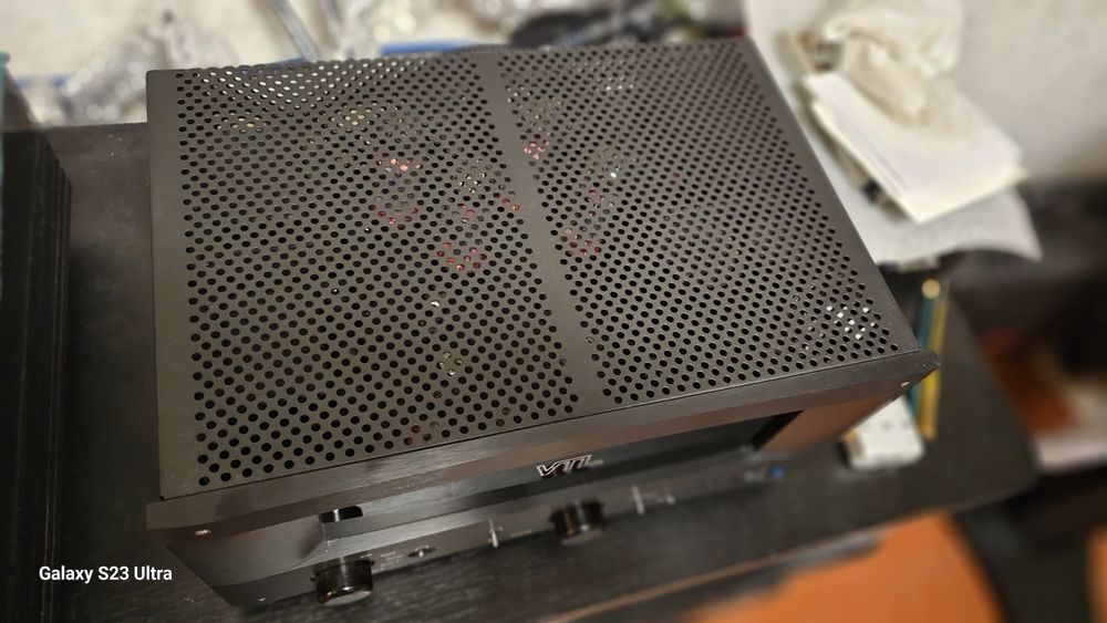 Продам Ламповый Интегральный Усилитель VTL-IT 85(USA)