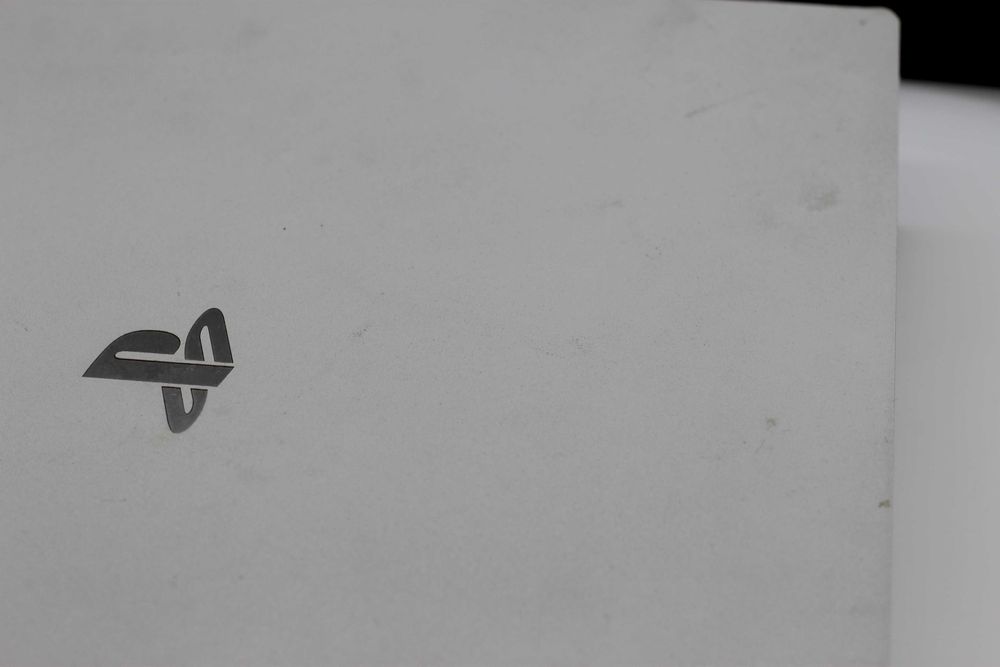 PS4 Pro Biała | Rewizja CUH-7200B | Pad Bez Driftu | Gra WWE