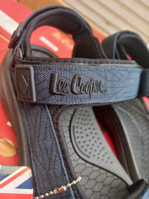 Чоловічі сандалі lee cooper