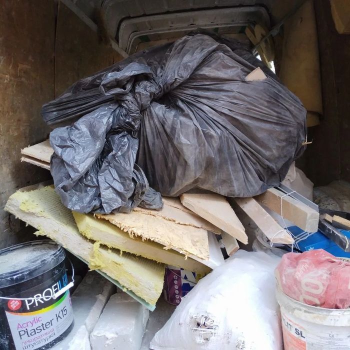 Вивіз будівельного сміття , старих меблів , та побутового мусору