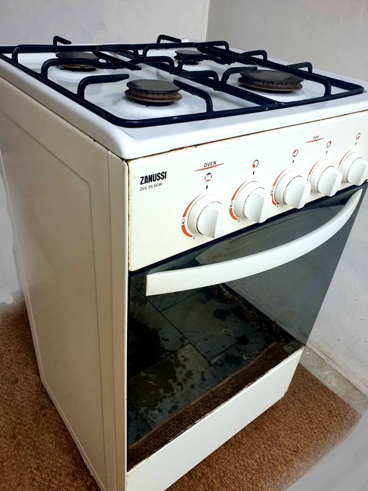 Газова плита Zanussi,