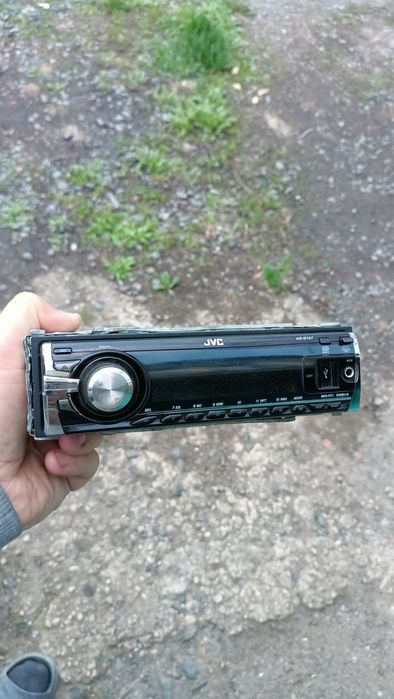 Автомагнітолах JVC.