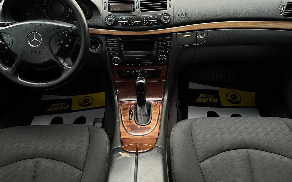 Mercedes-Benz E 220 2003