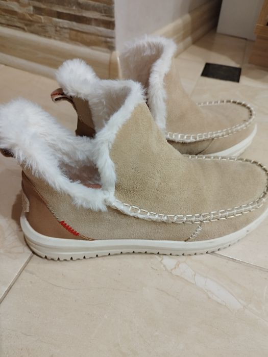 Чобітки жіночі 39