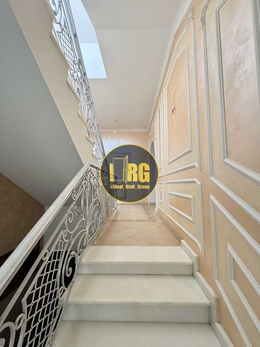 БЕЗ%, Дом 572м², 20 соток, 6 комнат, ул. Пролесковая, Белогородка