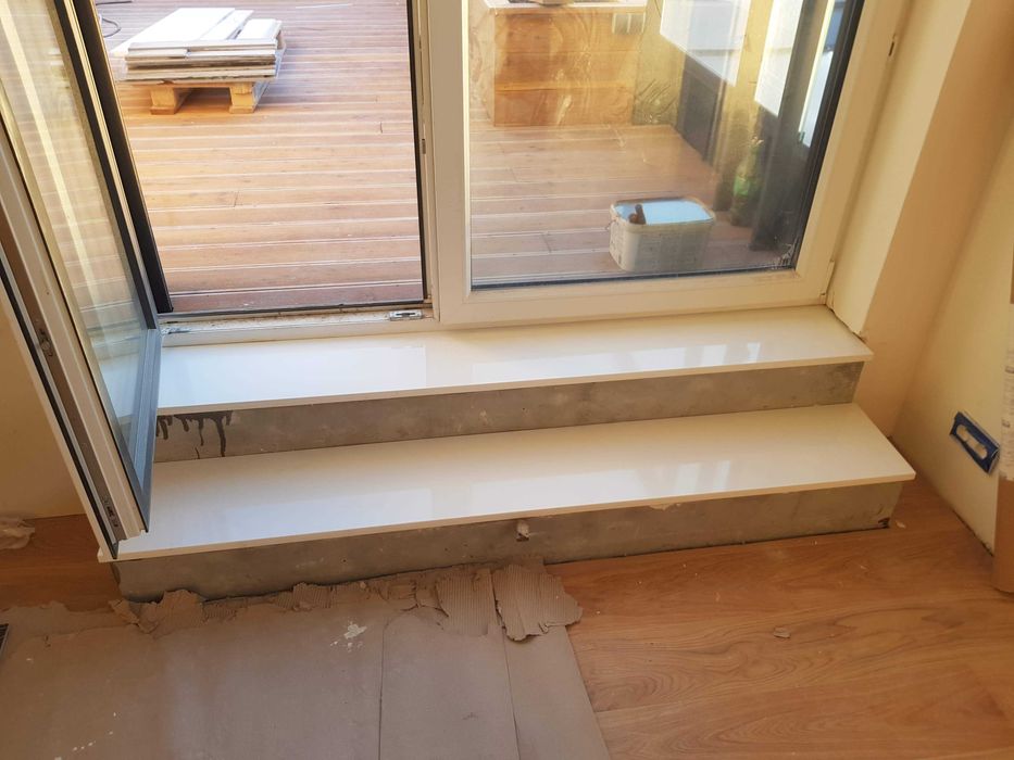 Schody kamienne zewnętrzne wewnętrzne granitowe marmurowe konglomerat