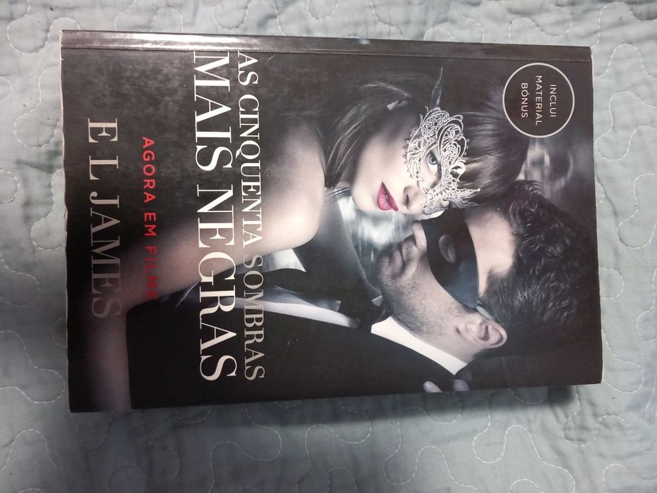 Livro "As Cinquenta Sombras Mais Negras" de El James