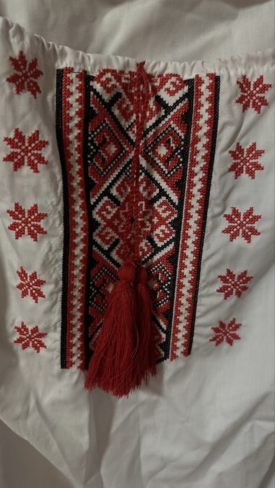 Вишиванка для дівчинки в ідеальному стані