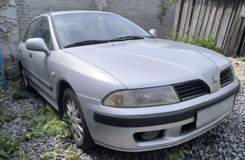 Автомобиль Mitsubishi Carizma