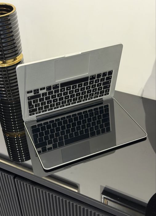 MacBook Pro 13 8/512GB Silver, bateria 93%, gratisy, wysyłka!